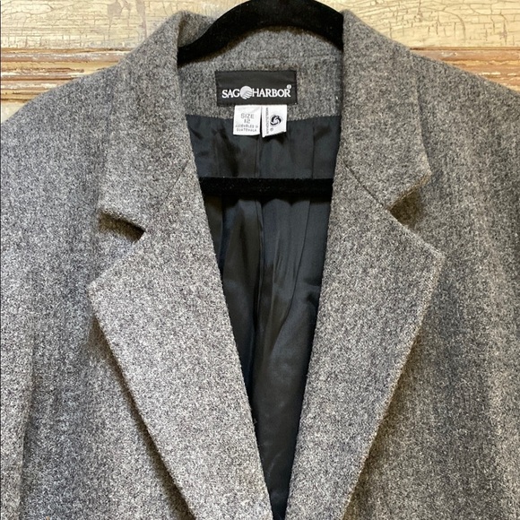 Vintage Sag Harbor Blazer, Size 12 - Picture 4 of 11